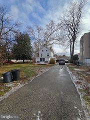 1535 ELMWOOD AVE, Folcroft, PA 19032