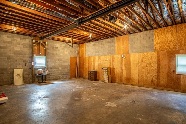 98 E Wyrick Street, Corbin, KY 40701