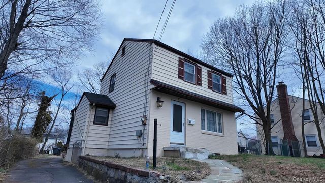 40 Greenvale Circle, White Plains, NY 10607