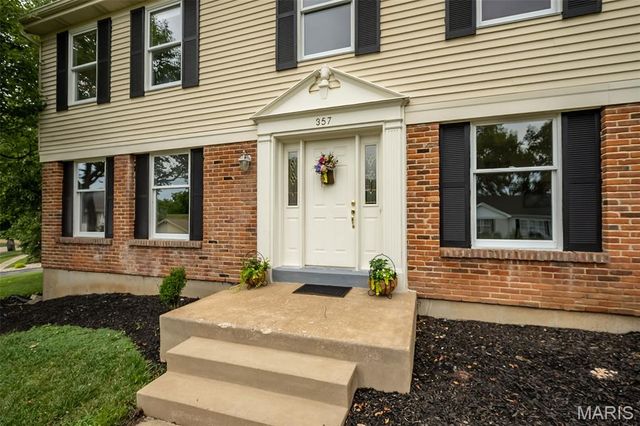 357 Cooperstown Drive, Chesterfield, MO 63017