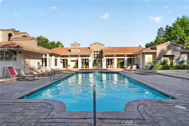 1010 La Terraza Circle 101, Corona, CA 92879