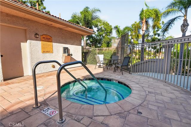 1010 La Terraza Circle 101, Corona, CA 92879
