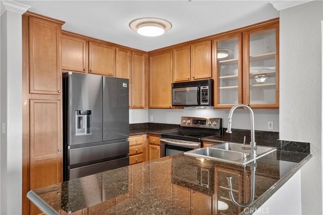 1010 La Terraza Circle 101, Corona, CA 92879