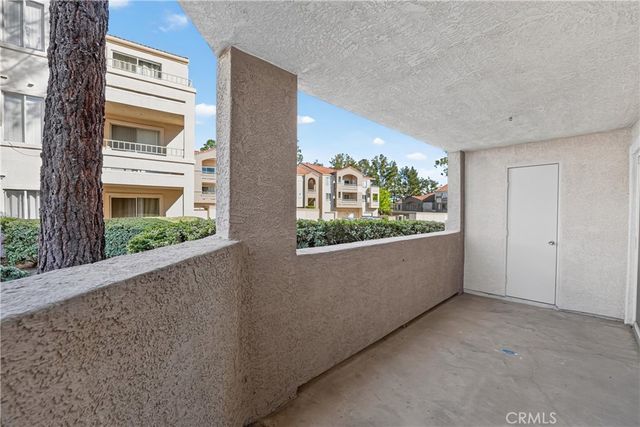 1010 La Terraza Circle 101, Corona, CA 92879