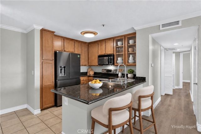 1010 La Terraza Circle 101, Corona, CA 92879