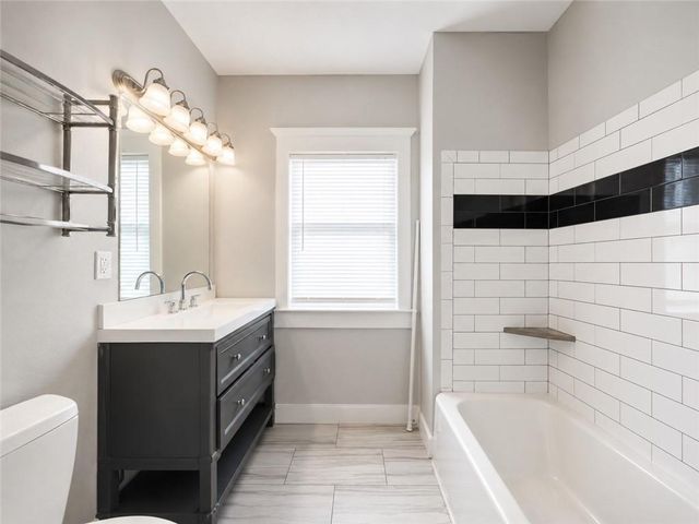 4546 S Benton Avenue, Kansas City, MO 64130