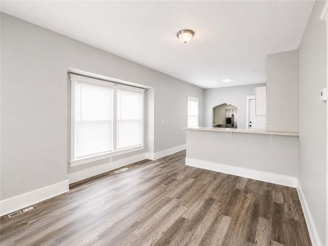 4546 S Benton Avenue, Kansas City, MO 64130