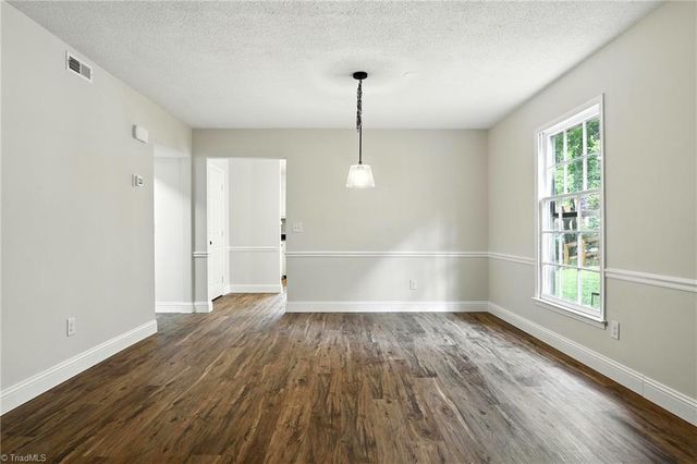 3969 Valley Court A, Winston-salem, NC 27106