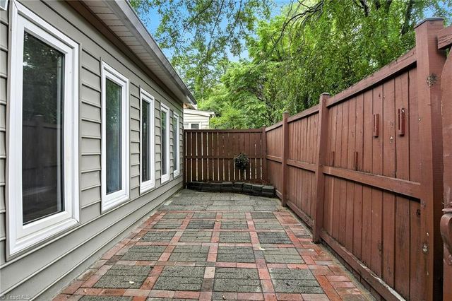 3969 Valley Court A, Winston-salem, NC 27106