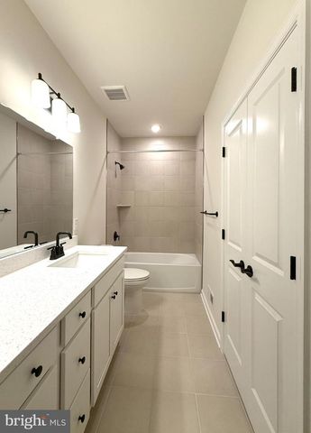 1209 PARKER BLVD, Princeton Junction, NJ 08550