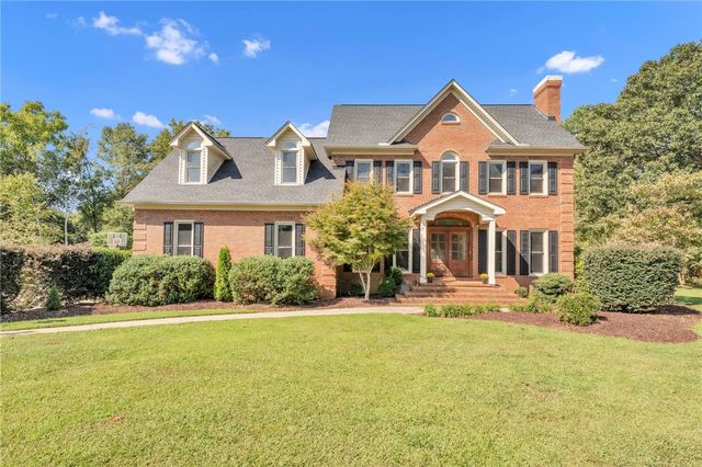 116 Yorkshire Court, Easley, SC 29642