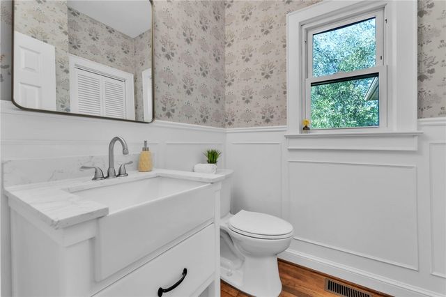 116 Yorkshire Court, Easley, SC 29642