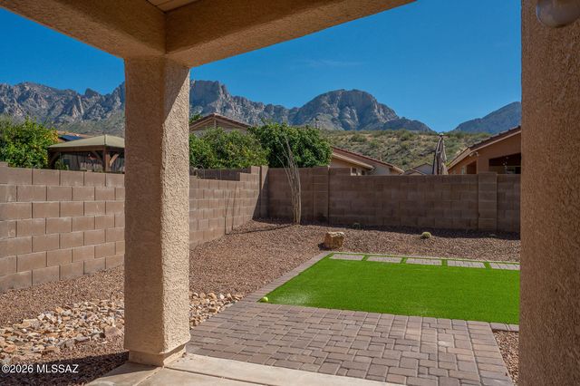 2468 E Stone Stable Drive, Tucson, AZ 85737