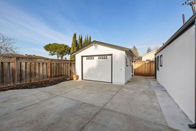 1109 Lincoln Ct, San Jose, CA 95125