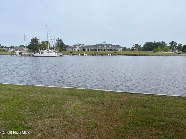 1110 Coral Reef Drive, New Bern, NC 28560