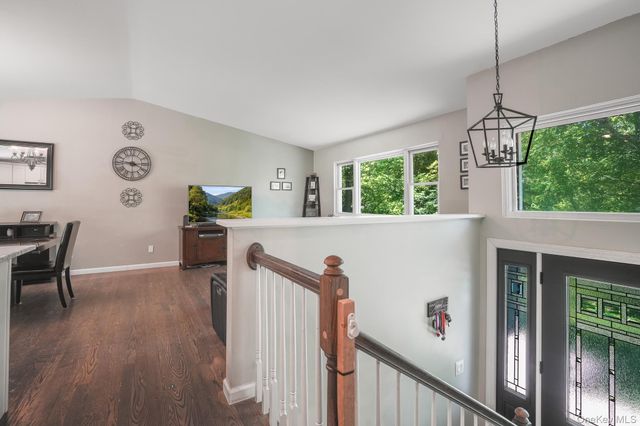 17 Regent Drive, Hopewell Junction, NY 12533