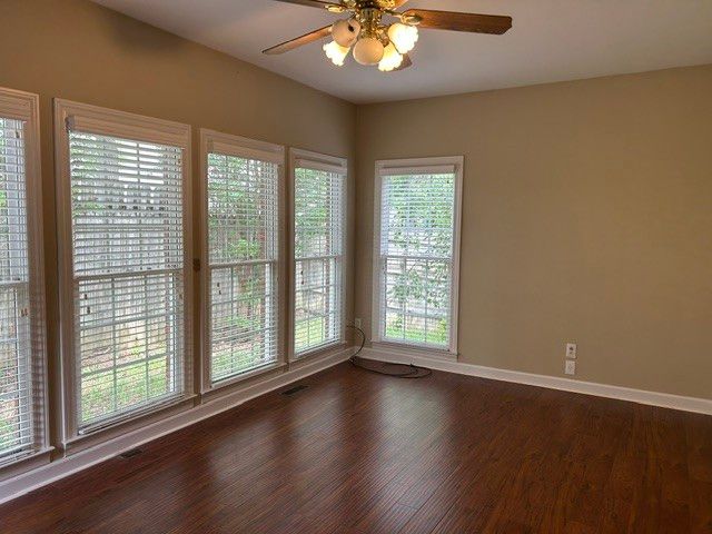 320 E Franklin St Apt 12, Gallatin, TN 37066