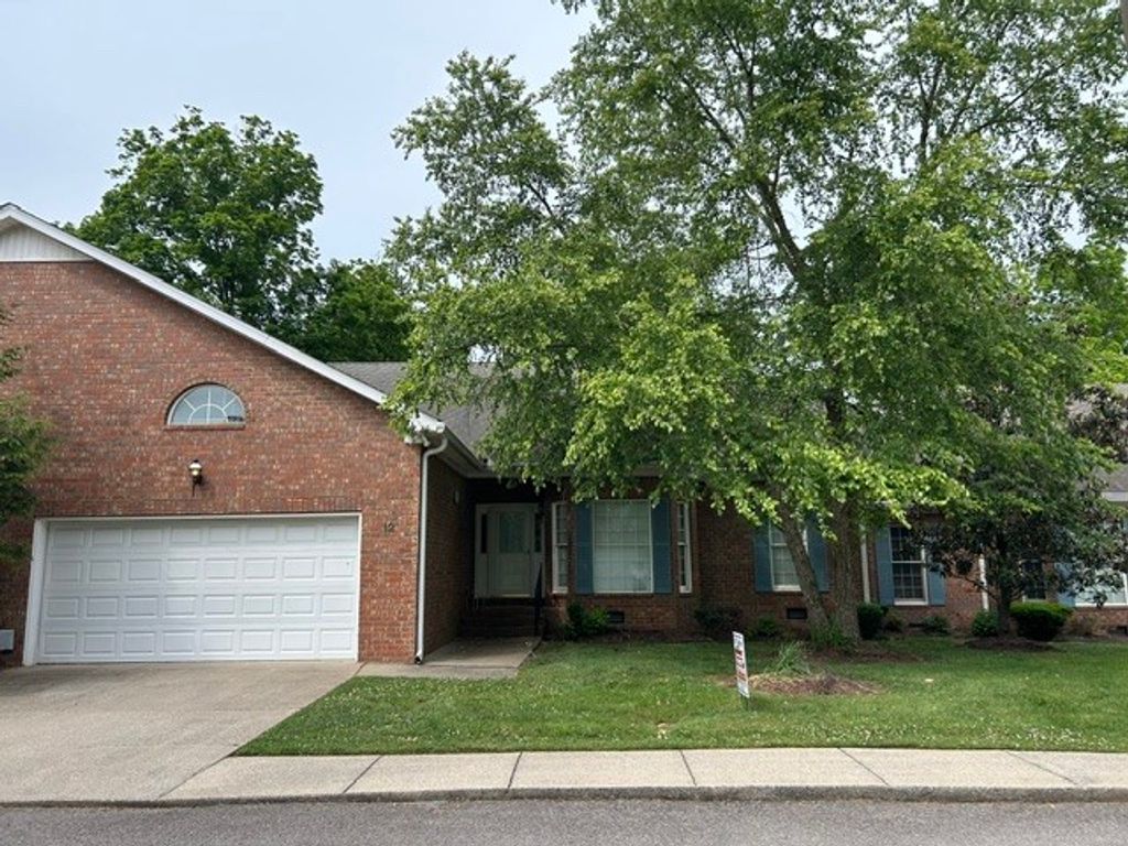 320 E Franklin St Apt 12, Gallatin, TN 37066
