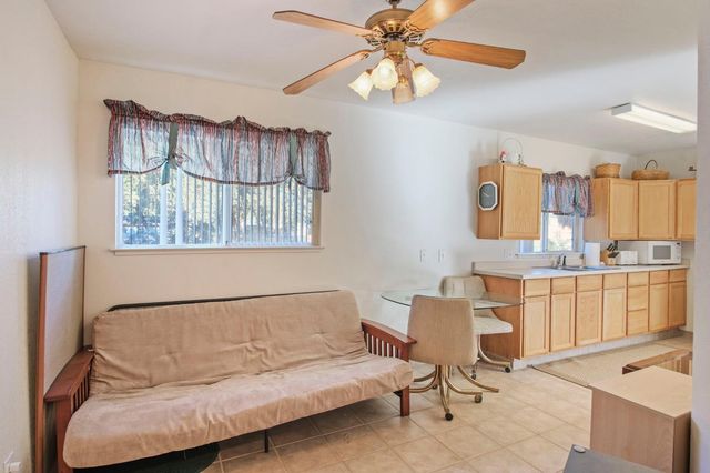 825 Wetherbee Ave, Manteca, CA 95337