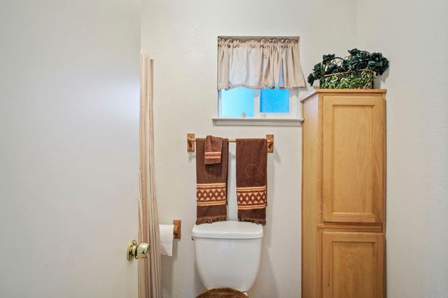 825 Wetherbee Ave, Manteca, CA 95337