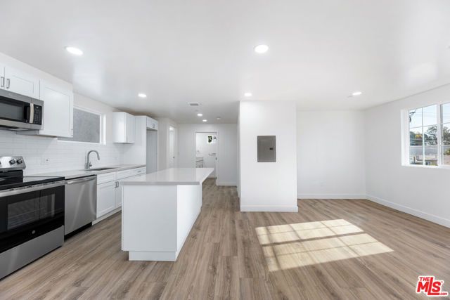 498 E 52nd Street, Long Beach, CA 90805