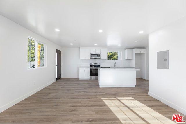 498 E 52nd Street, Long Beach, CA 90805