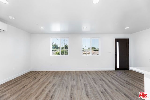 498 E 52nd Street, Long Beach, CA 90805