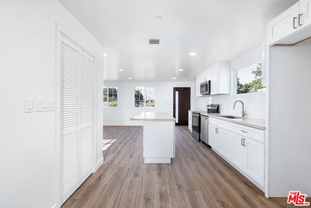 498 E 52nd Street, Long Beach, CA 90805