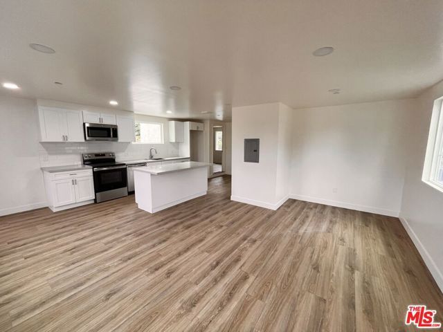 498 E 52nd Street, Long Beach, CA 90805