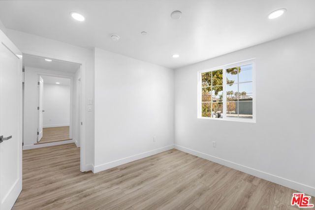 498 E 52nd Street, Long Beach, CA 90805
