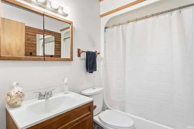 30508 County Road 22, Elkhart, IN 46517