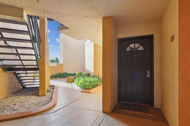 6292 NW 186th St 107, Hialeah, FL 33015