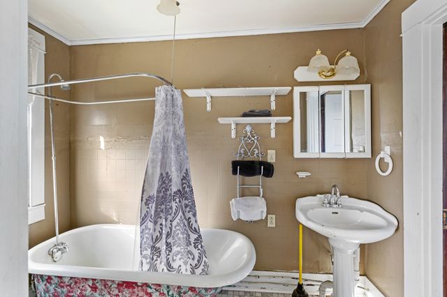 308 Race Street, Baird, TX 79504