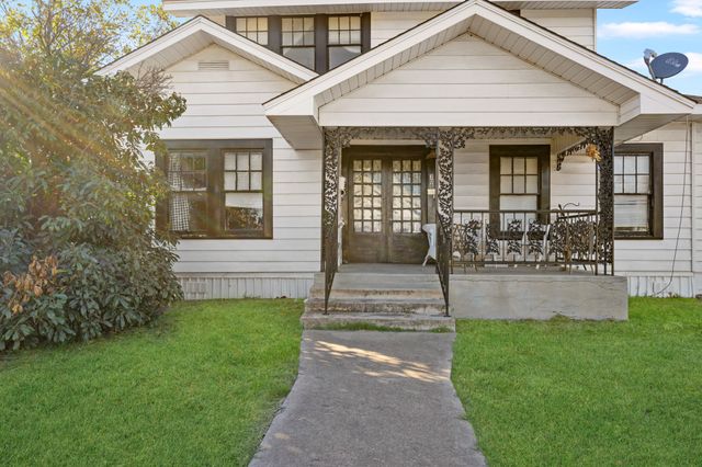 308 Race Street, Baird, TX 79504