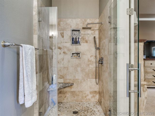 8335 S 70th East Avenue E, Tulsa, OK 74133