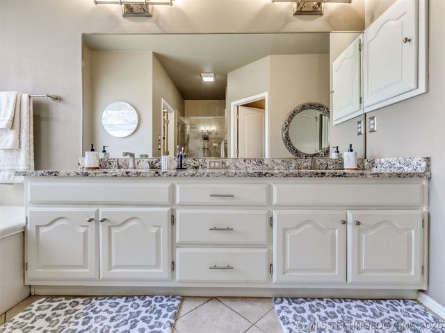 8335 S 70th East Avenue E, Tulsa, OK 74133