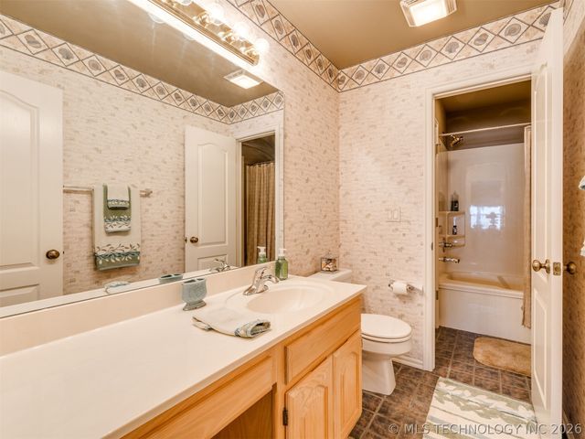 8335 S 70th East Avenue E, Tulsa, OK 74133