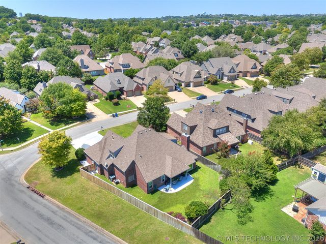 8335 S 70th East Avenue E, Tulsa, OK 74133