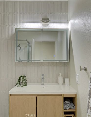 2391 VIA MARIPOAS 2G, Laguna Woods, CA 92637