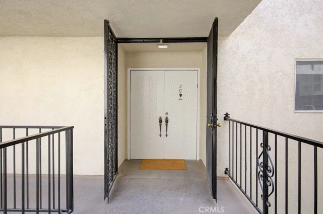 2391 VIA MARIPOAS 2G, Laguna Woods, CA 92637