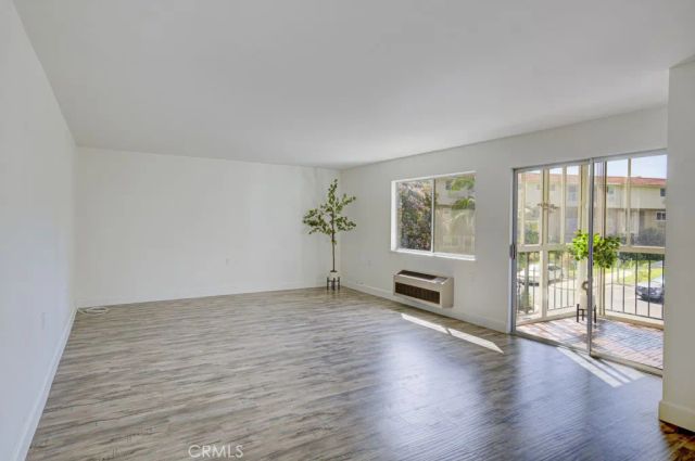 2391 VIA MARIPOAS 2G, Laguna Woods, CA 92637