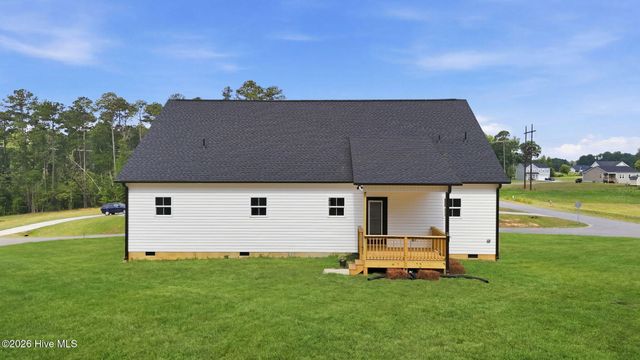 525 Barnes Landing Drive, Four Oaks, NC 27524