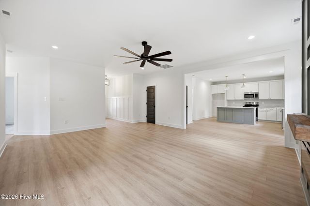 525 Barnes Landing Drive, Four Oaks, NC 27524