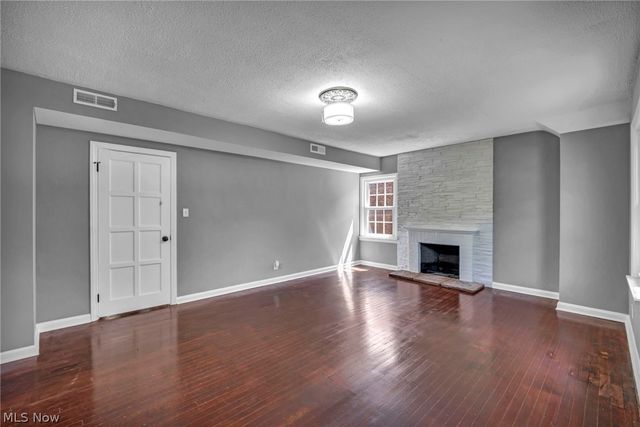 16809 Scottsdale Boulevard, Shaker Heights, OH 44120