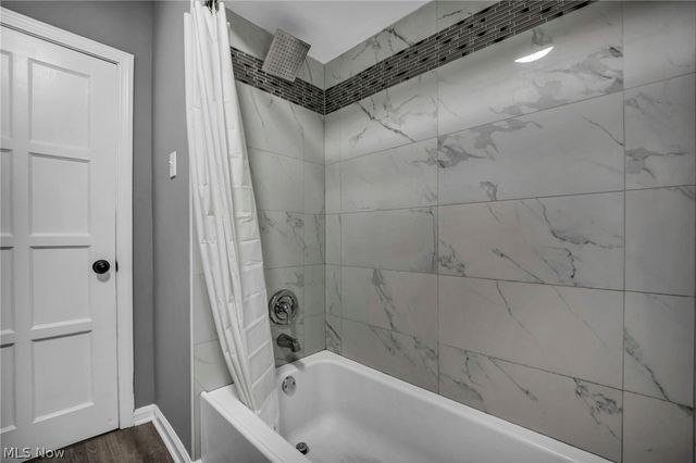 16809 Scottsdale Boulevard, Shaker Heights, OH 44120