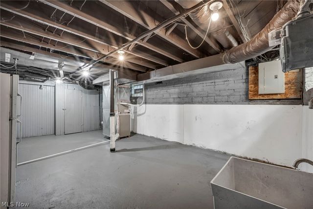 16809 Scottsdale Boulevard, Shaker Heights, OH 44120