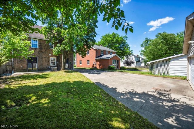 16809 Scottsdale Boulevard, Shaker Heights, OH 44120