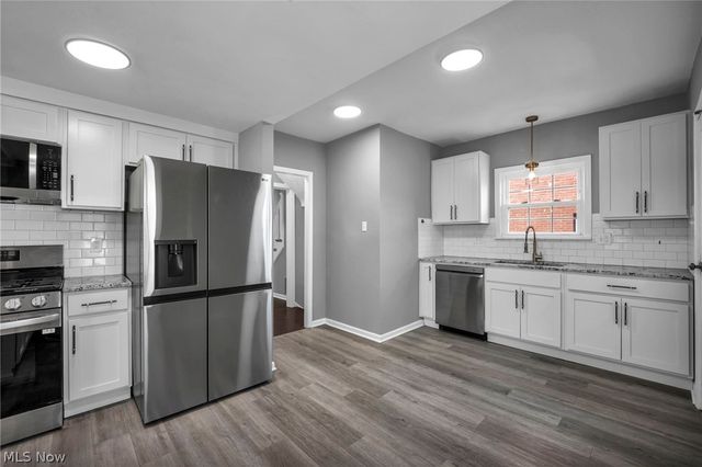 16809 Scottsdale Boulevard, Shaker Heights, OH 44120