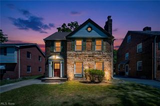 16809 Scottsdale Boulevard, Shaker Heights, OH 44120