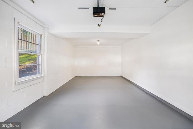 9075 ANDROMEDA DR, Burke, VA 22015